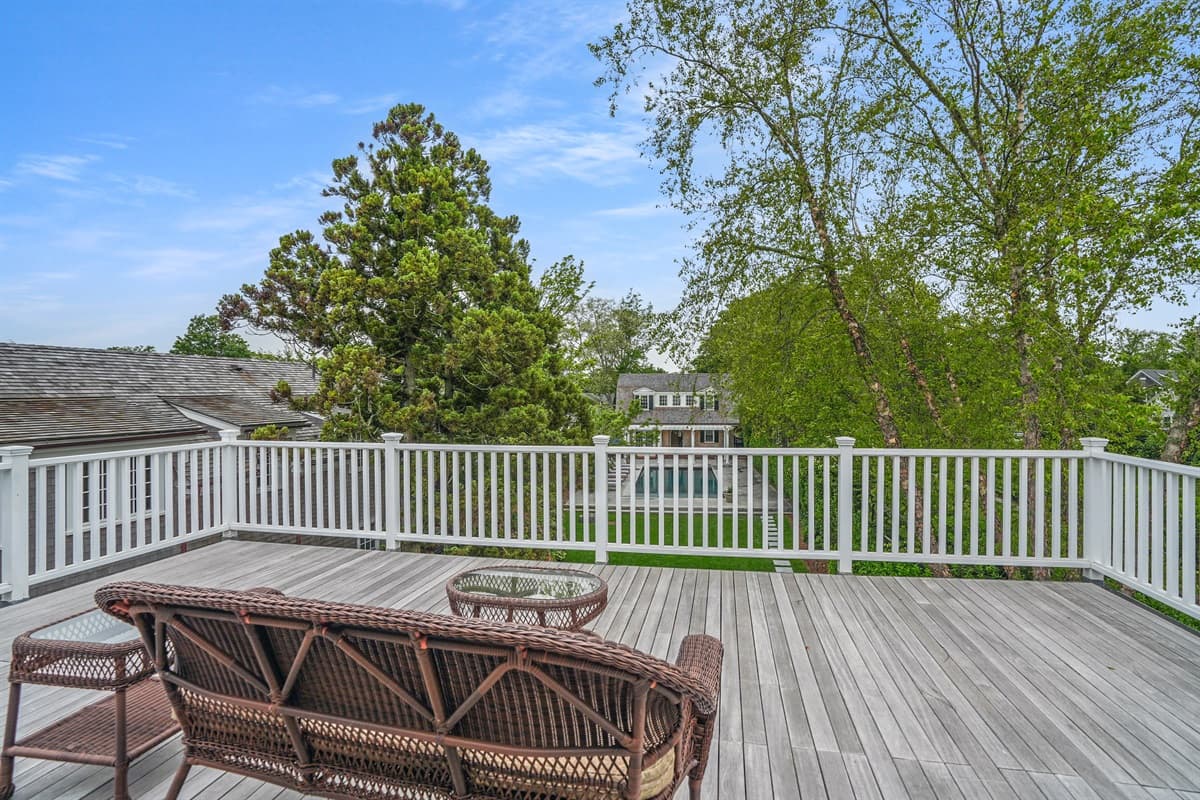 3rd Floor Deck