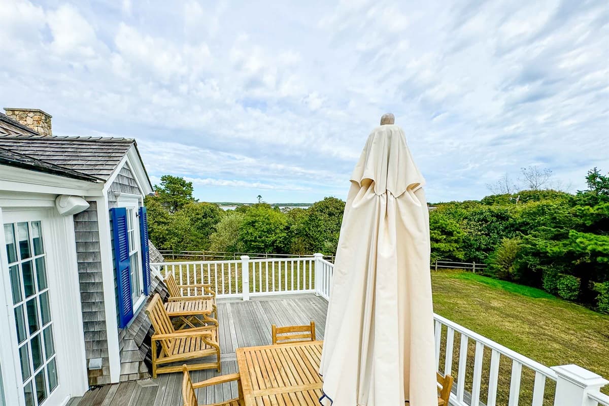 Living Room Deck